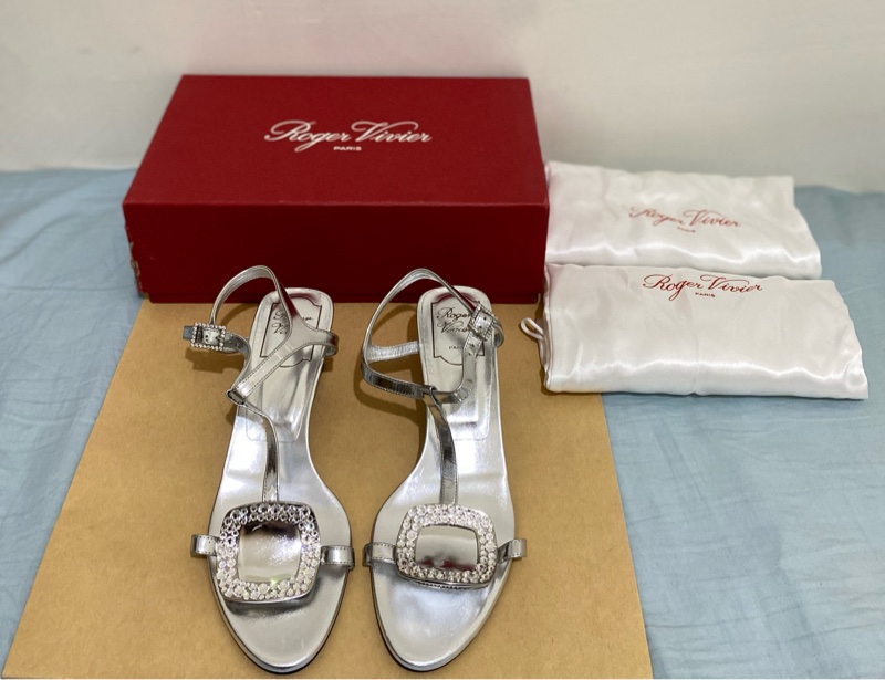 Roger Viver SANDAL CHIPS T.45 女生涼鞋 銀色 36.5 全新-1