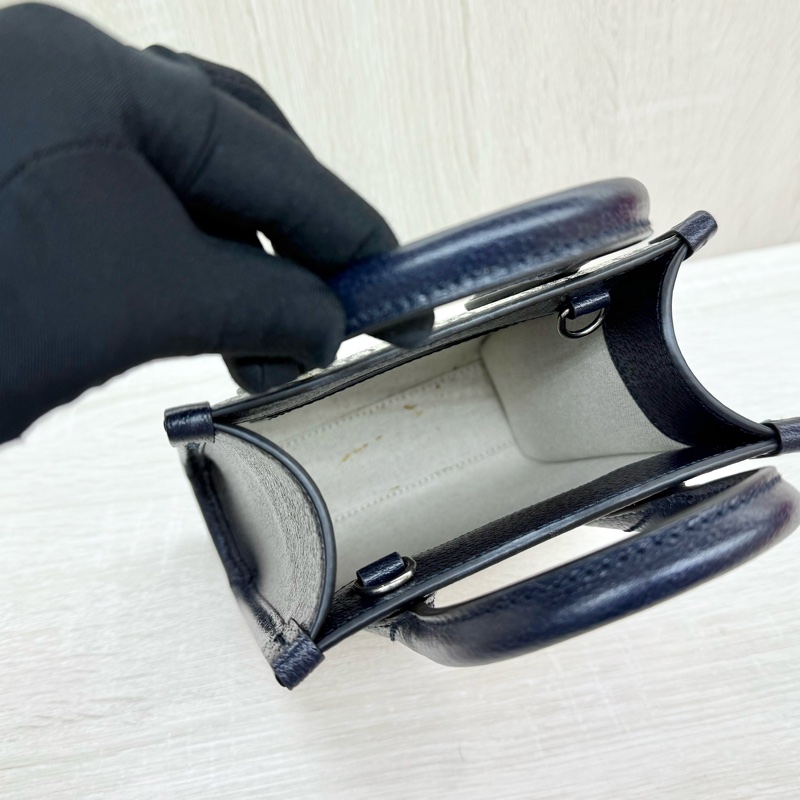 GUCCI原花拼深藍色牛皮INTERLOCKING GG琴譜包671623-10