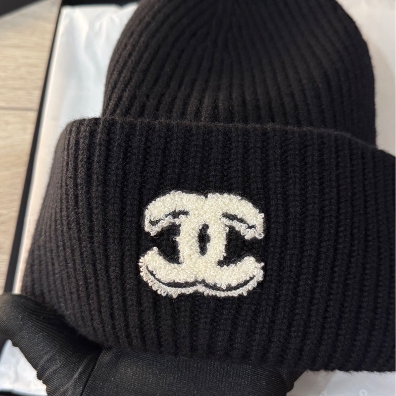 全網最低💙 jennie同款 💙香奈兒 chanel 25B 毛帽 漫畫毛帽 冷帽 針織毛帽 黑色毛帽-3