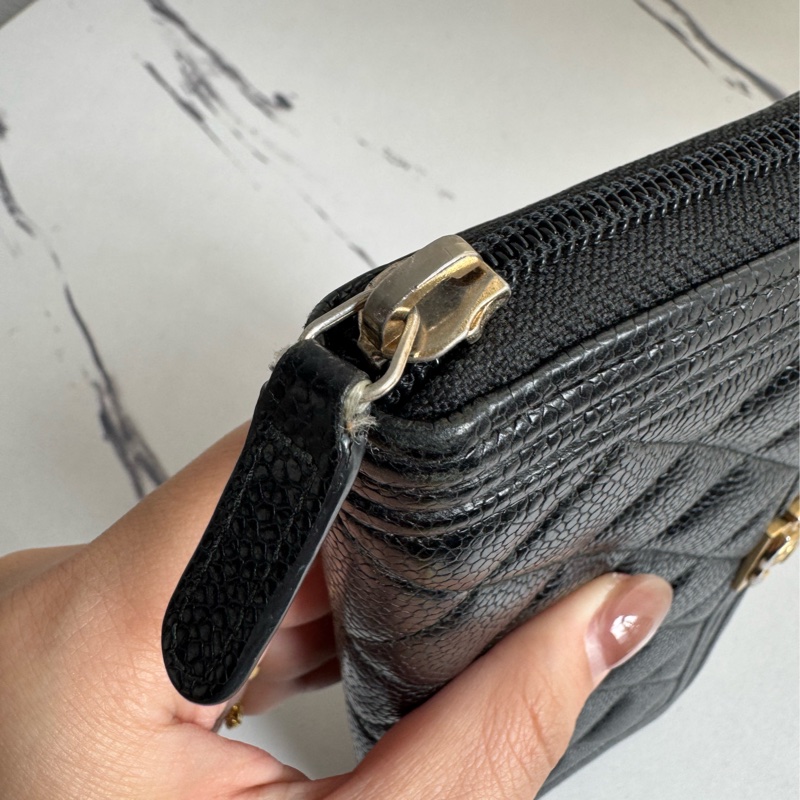 chanel黑菱格金boyㄇ拉長夾-10