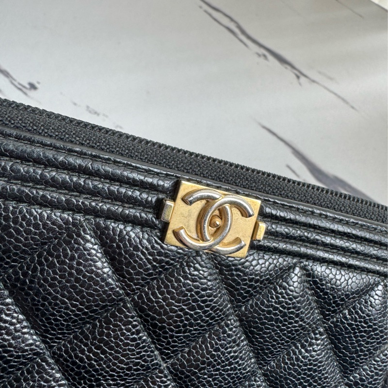 chanel黑菱格金boyㄇ拉長夾-14