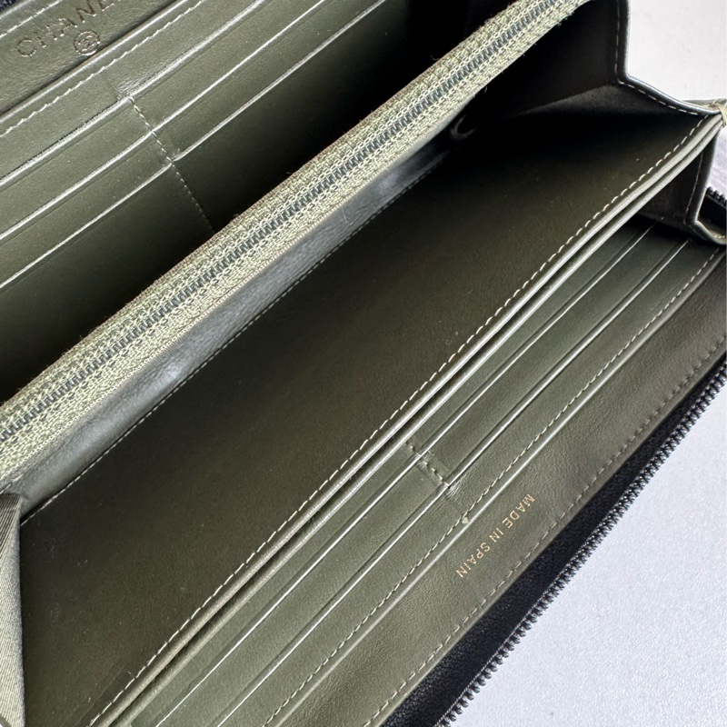 chanel黑菱格金boyㄇ拉長夾-19