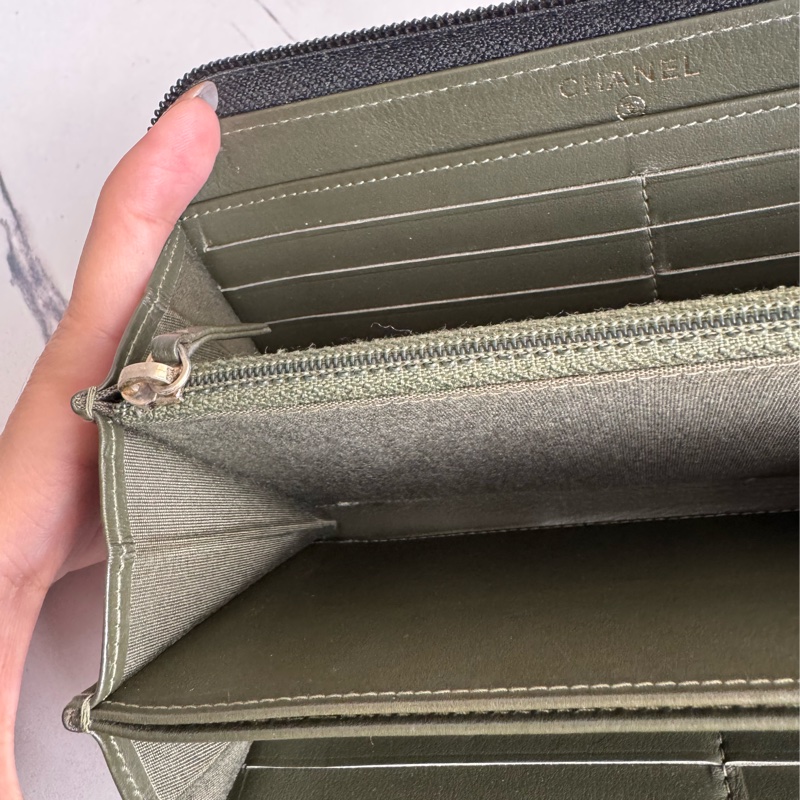 chanel黑菱格金boyㄇ拉長夾-22