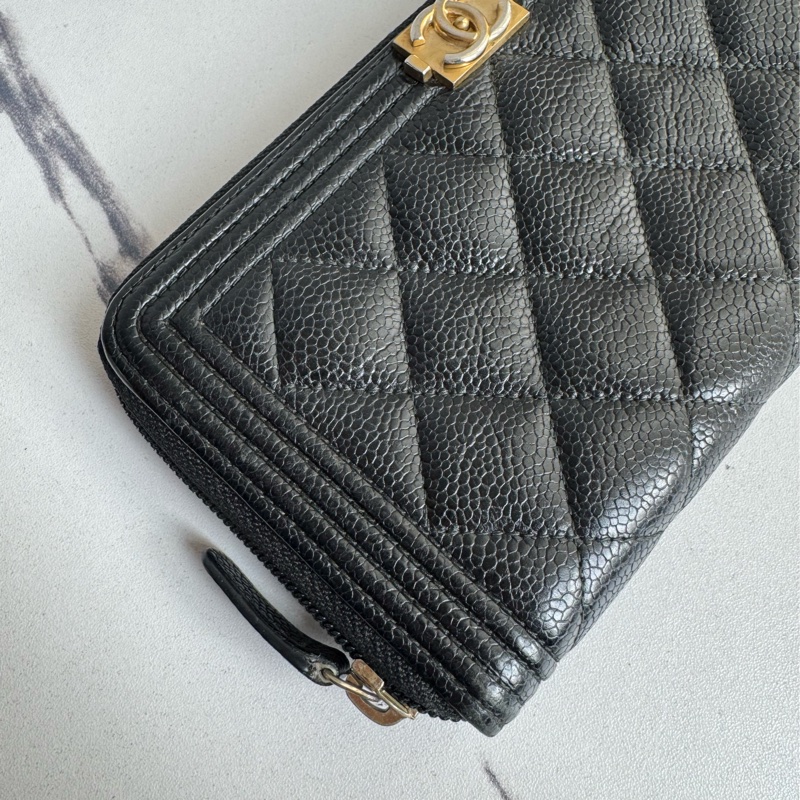 chanel黑菱格金boyㄇ拉長夾-36