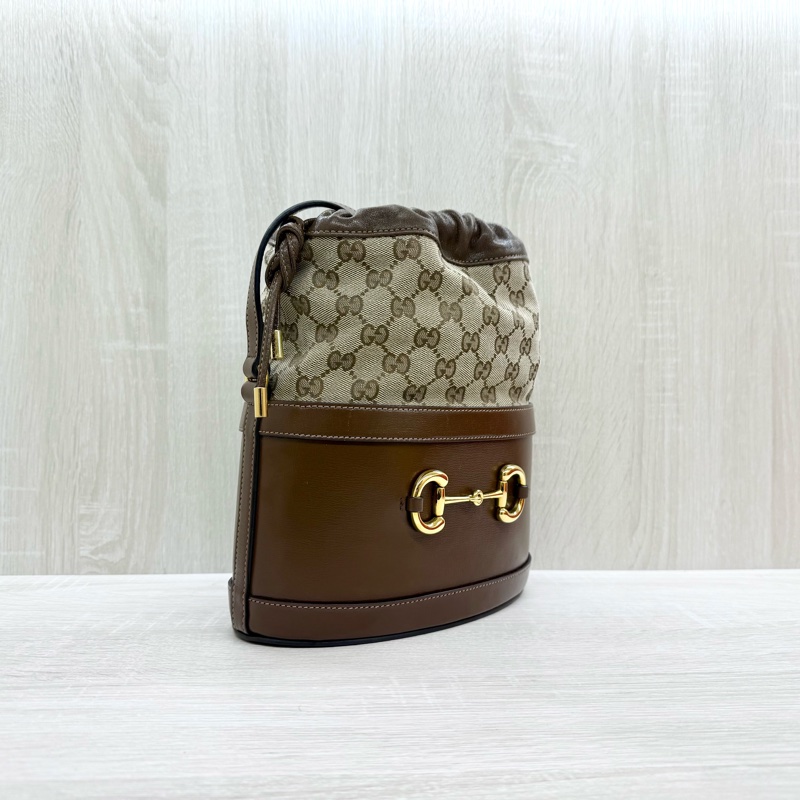 GUCCI緹花布拼咖啡色牛皮1955Horsebit束口水桶包602118-3