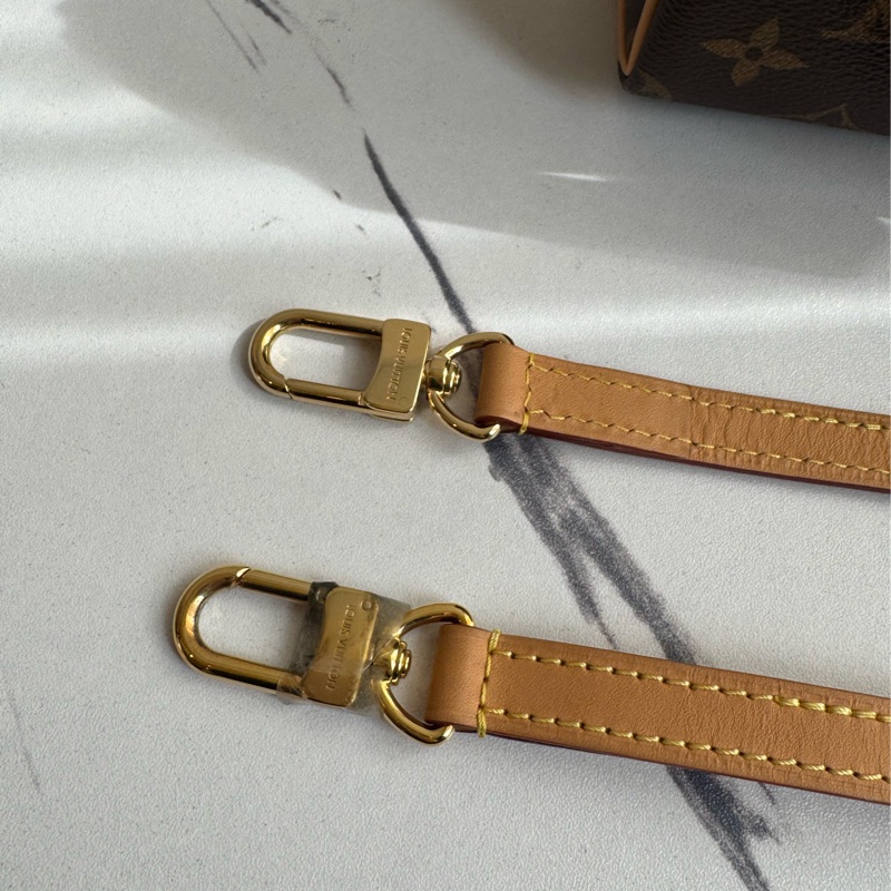 LV M81085花紋nano speedy 新款背帶可拆❤️-34
