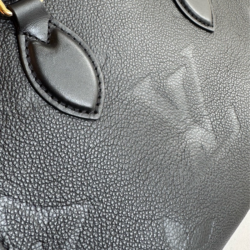 LV M45653黑壓紋on the go pm 經典不敗❤️❤️-40