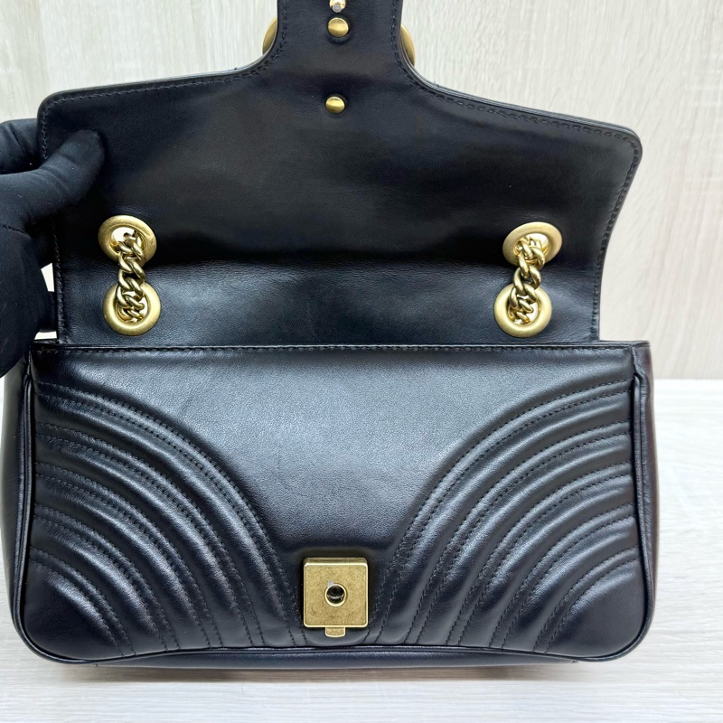 GUCCI黑色牛皮金釦MARMONT 26下蓋側背包443497-8