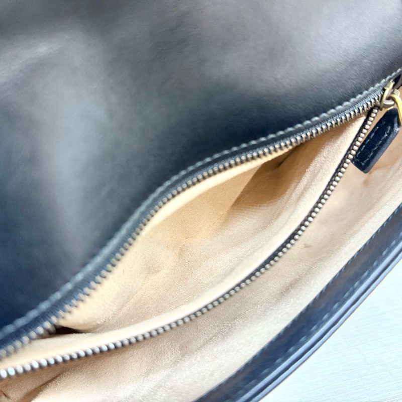 GUCCI黑色牛皮金釦MARMONT 26下蓋側背包443497-19