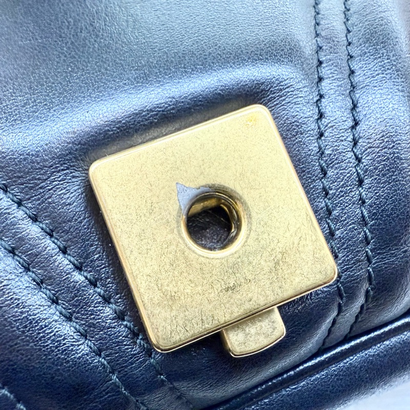 GUCCI黑色牛皮金釦MARMONT 26下蓋側背包443497-13