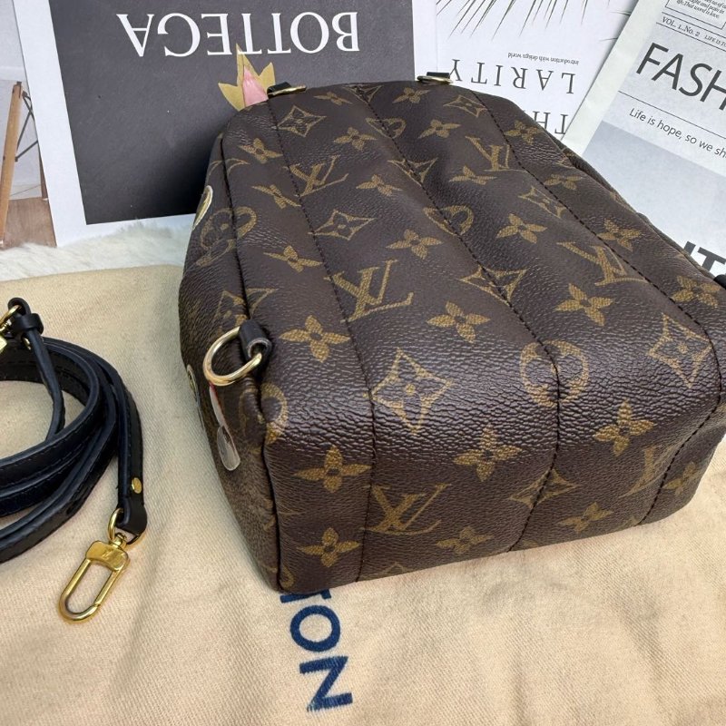 LV Palm Springs 棕色拼多色 老花拼鑰匙印花 塗層帆布 mini 雙肩包-3