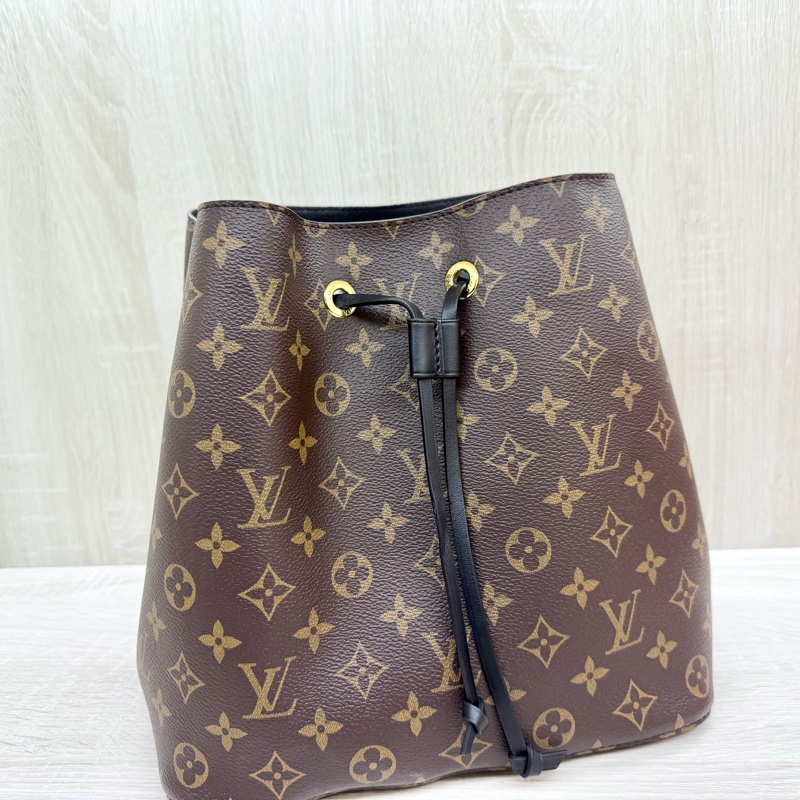 LV原花黑色邊Neo Neo束口水桶包MM M44020-4