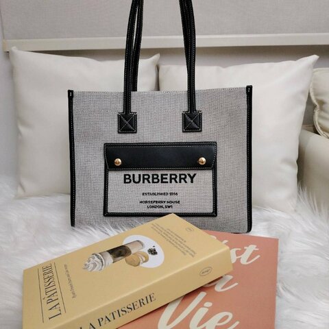 Burberry Freya 黑色拼灰色 牛皮拼帆布 中號
