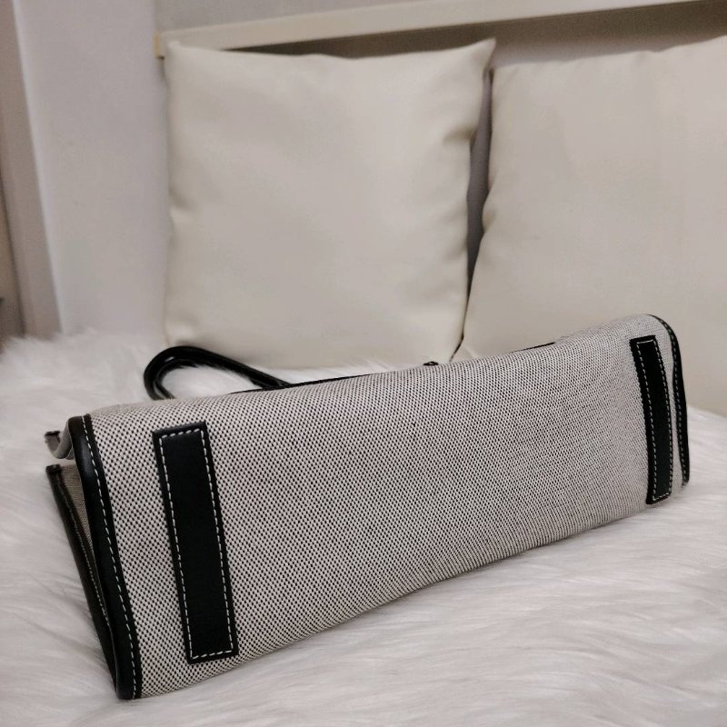 Burberry Freya 黑色拼灰色 牛皮拼帆布 中號-6