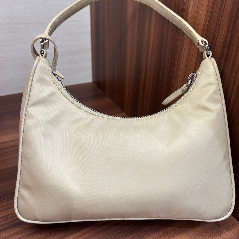 Prada 沙漠黃尼龍Re Edition小號手提包-3