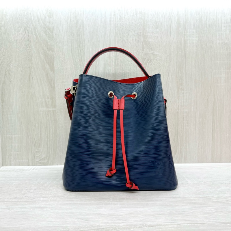 LV深藍色拼紅色內裡epi牛皮Neo Neo提把水桶包MM-0