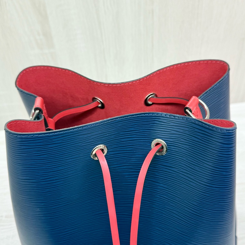 LV深藍色拼紅色內裡epi牛皮Neo Neo提把水桶包MM-15