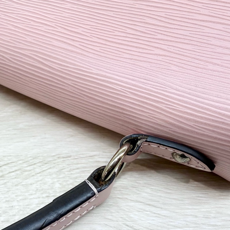 LV EPI CLUNY BB 芭蕾粉手提肩背下蓋包-21