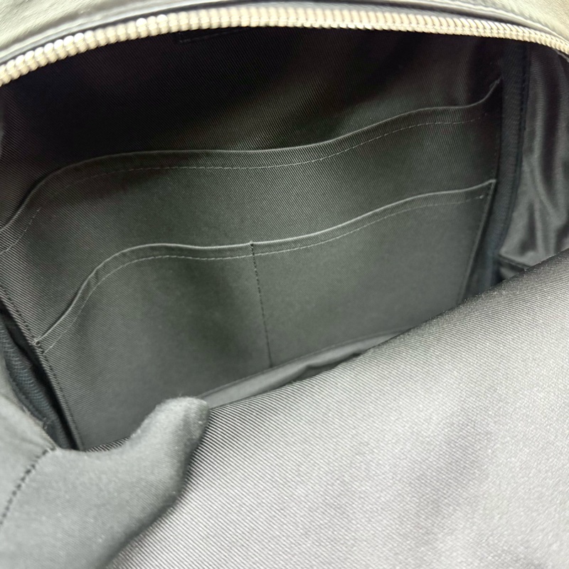 LV原花拼黑皮革JOSH拉鍊後背包M45349-10