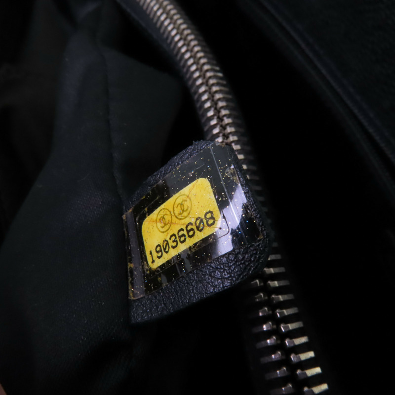 CHANEL 牛皮皮革GST銀扣鏈帶肩背袋-10