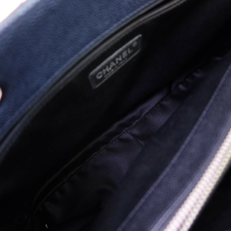 CHANEL 牛皮皮革GST銀扣鏈帶肩背袋-12