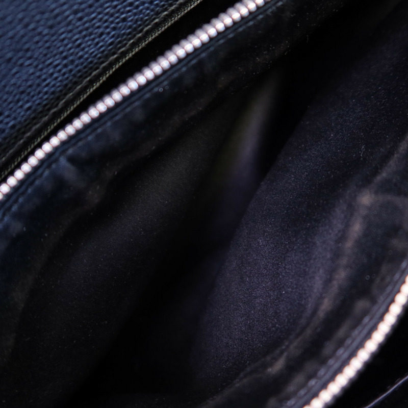 CHANEL 牛皮皮革GST銀扣鏈帶肩背袋-14