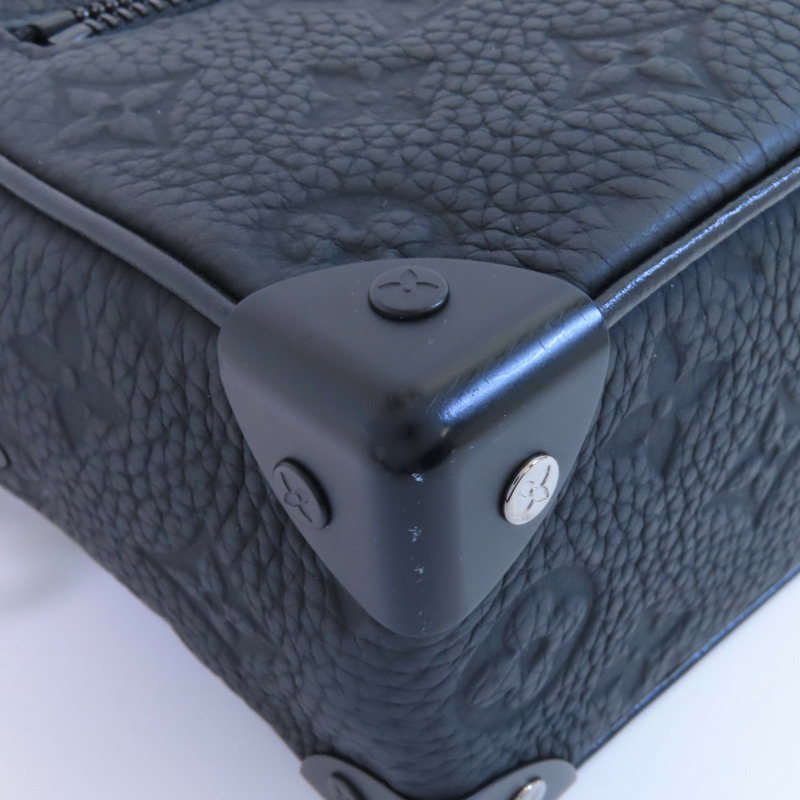 LOUIS VUITTON Monogram Taurillon Mini Soft Trun肩背袋-5