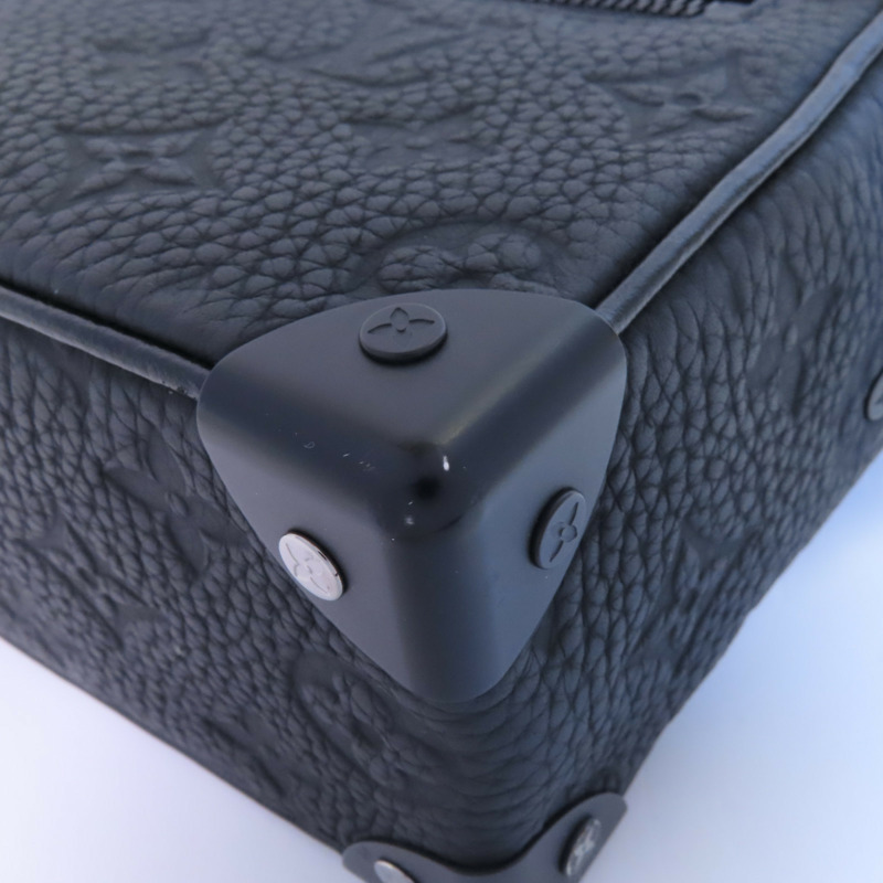 LOUIS VUITTON Monogram Taurillon Mini Soft Trun肩背袋-6