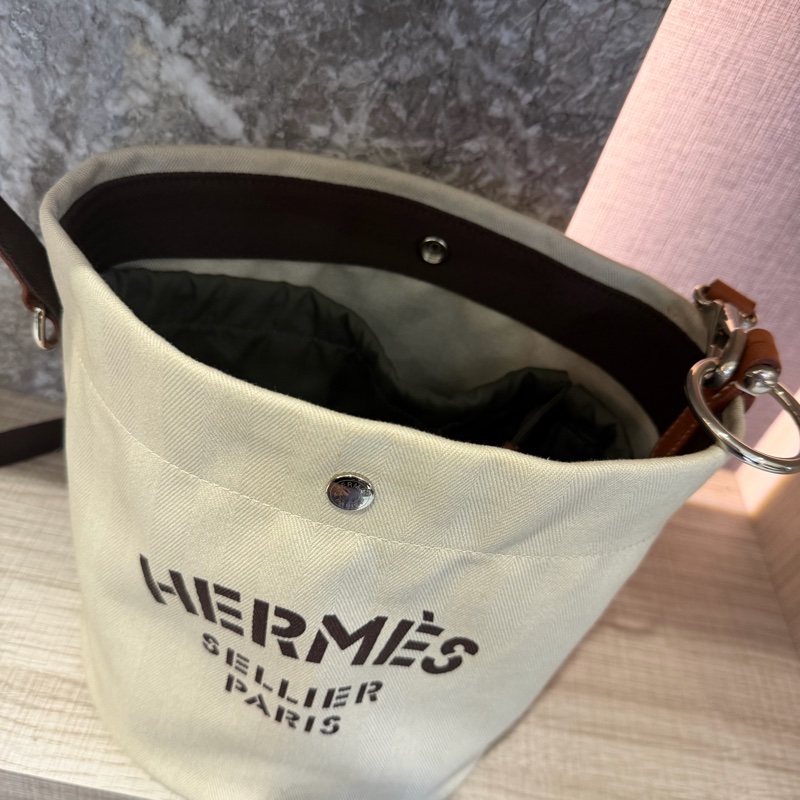 Hermes 帆布水桶包-4