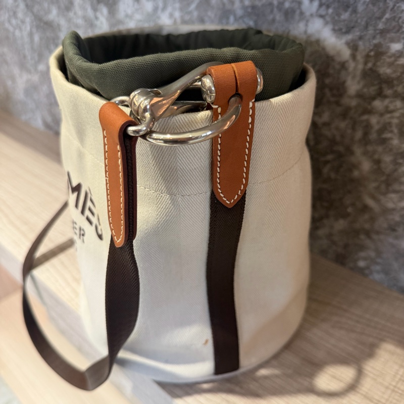 Hermes 帆布水桶包-28