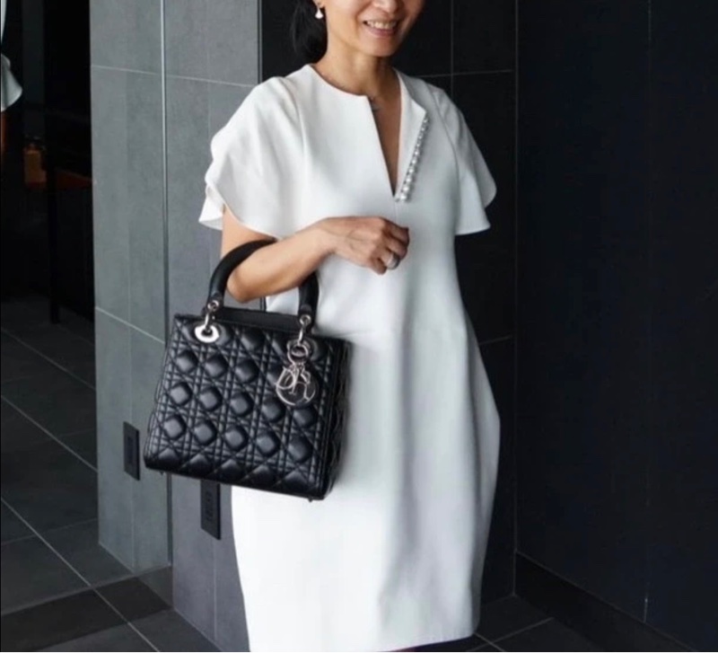 「JL 精品代購」 98新 Dior lady Dior 羊皮戴妃包 黑銀-1