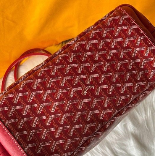 Goyard亮眼但不刺眼的紅色新款有拉鏈的MM托特-3