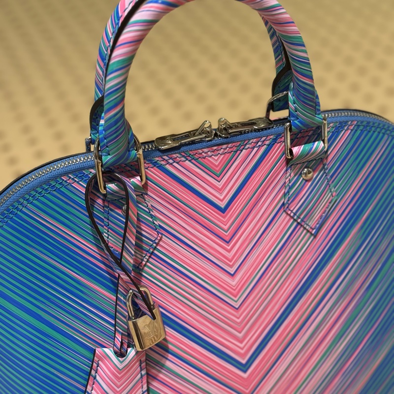 Louis Vuitton 限量版 Alma PM size，Tropical Epi Leather-12