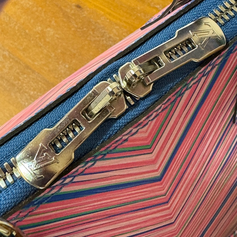 Louis Vuitton 限量版 Alma PM size，Tropical Epi Leather-16