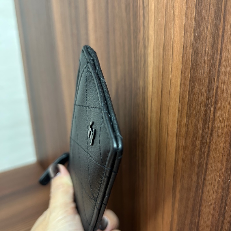 搶手貨😍 Chanel 黑牛皮菱格黑logo 一字拉後5卡卡包-2