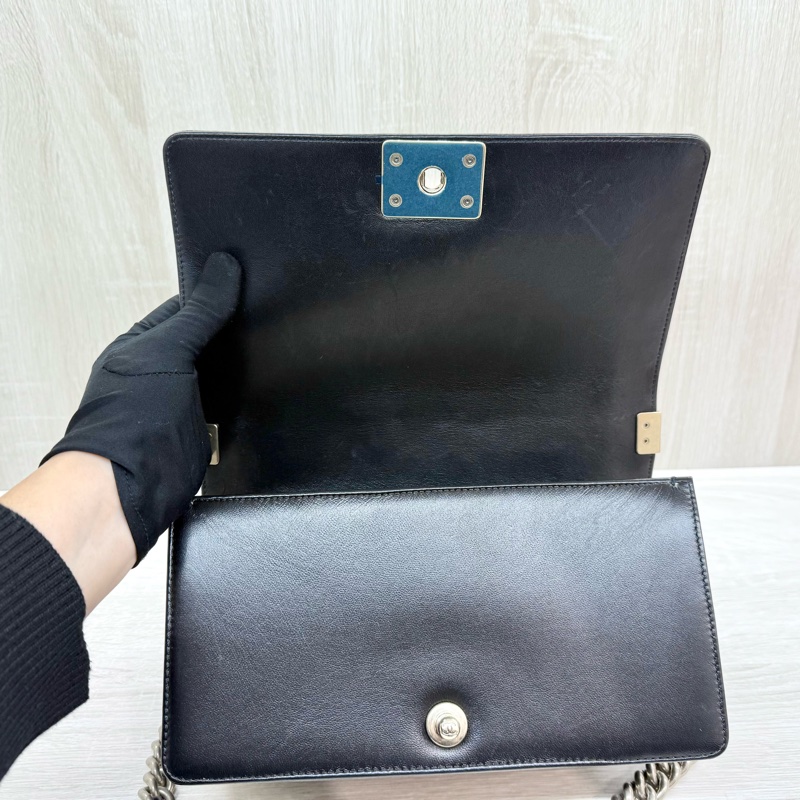 chanel 彩色馬賽克黑牛皮滾邊BOY25-11