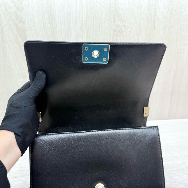 chanel 彩色馬賽克黑牛皮滾邊BOY25-12