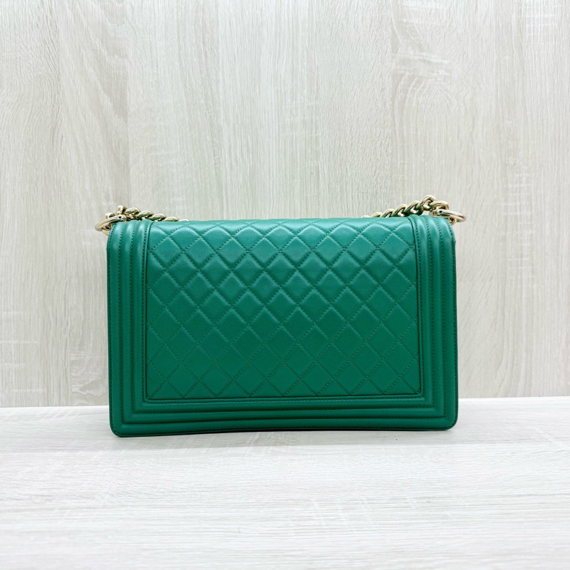 chanel 綠色牛皮淺金釦BOY28/A92193-1