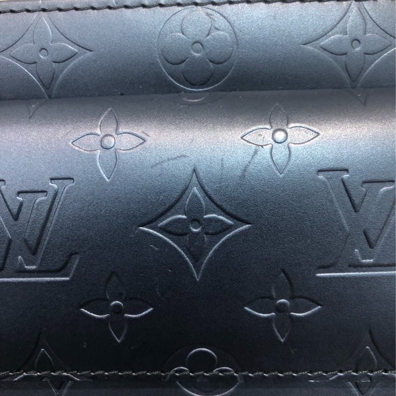 LV 灰藍色珠光皮 壓紋 老花 單肩包 XB908-9