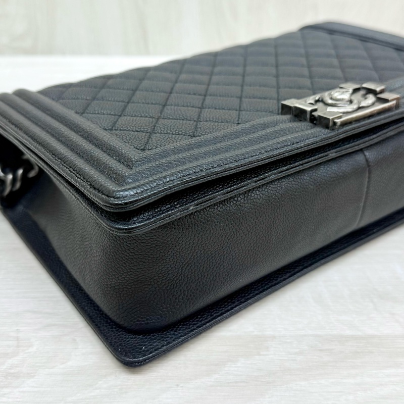 CHANEL黑色羊皮銀釦BOY28/A92193-15