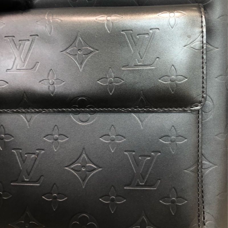 LV 灰銀色珠光皮 壓紋 老花單肩袋 XB976-11