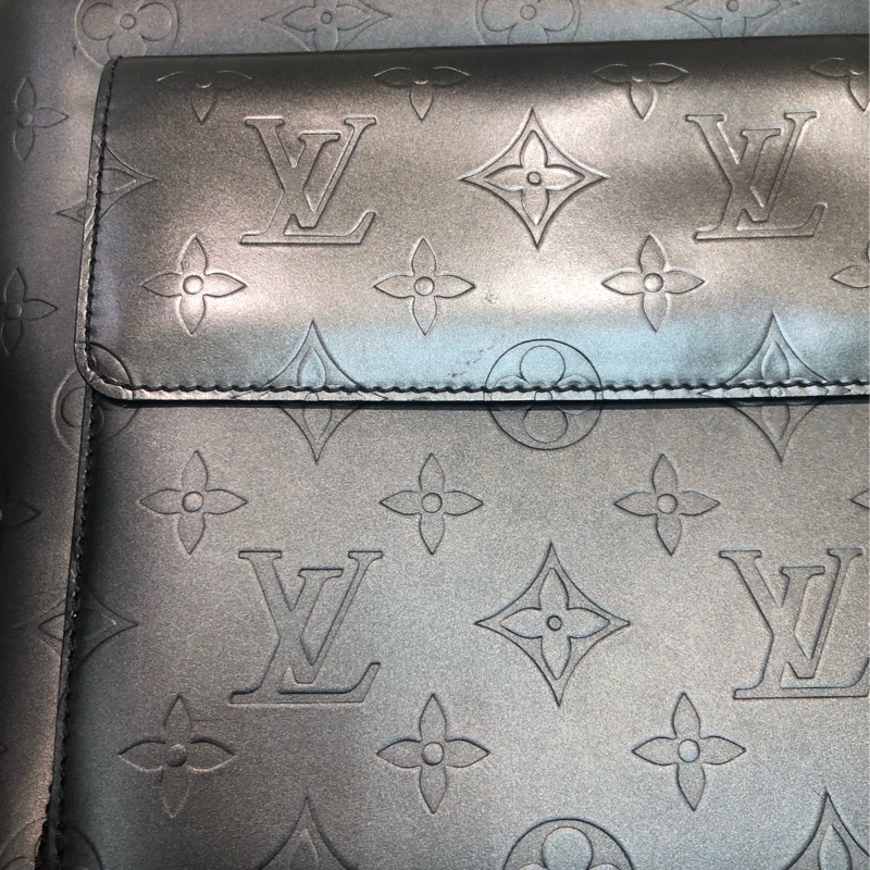 LV 灰銀色珠光皮 壓紋 老花單肩袋 XB976-12