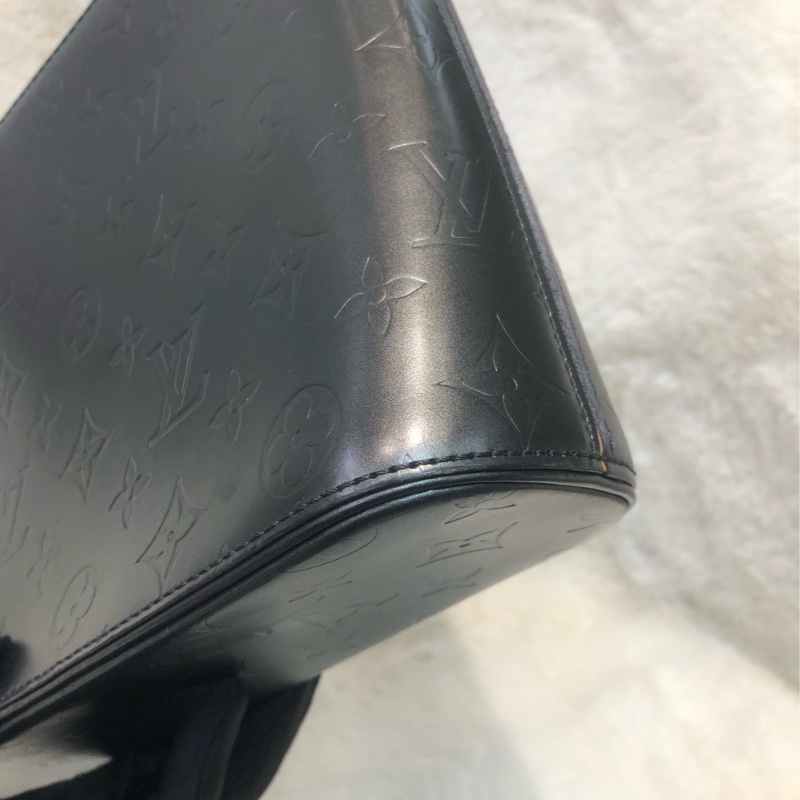 LV 灰銀色珠光皮 壓紋 老花單肩袋 XB976-16