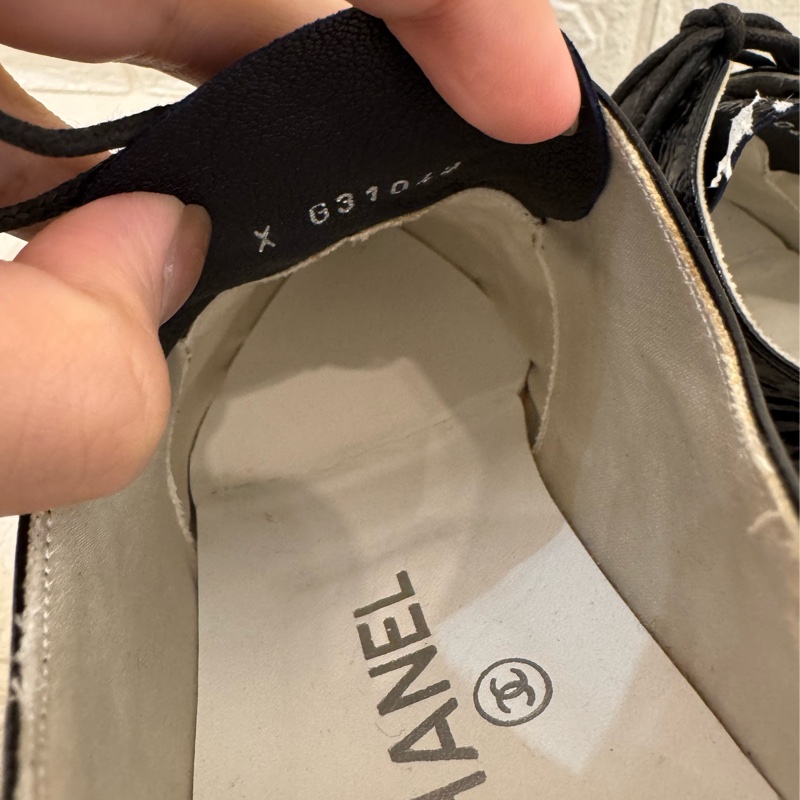 新年大特價✨✨chanel黑漆皮尖頭皮鞋👞-13