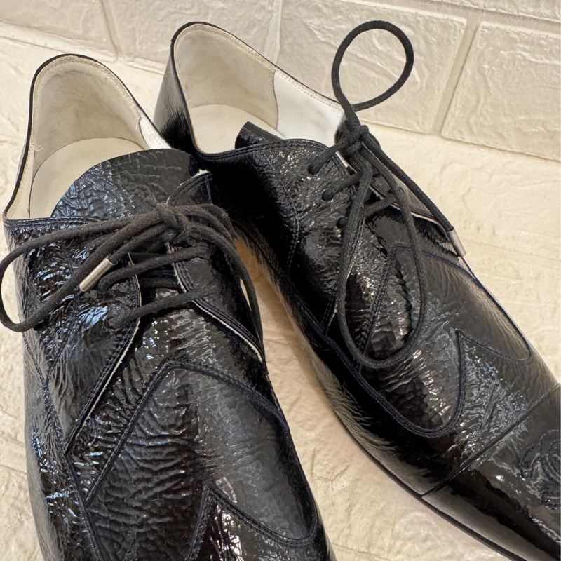 新年大特價✨✨chanel黑漆皮尖頭皮鞋👞-16