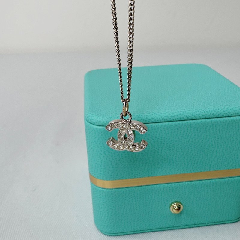 CHANEL 雙C水鑽吊墜項鍊-3