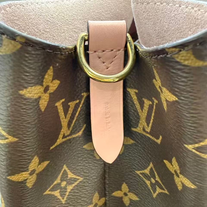 98新LV 粉色水桶包 附件配塵袋-8