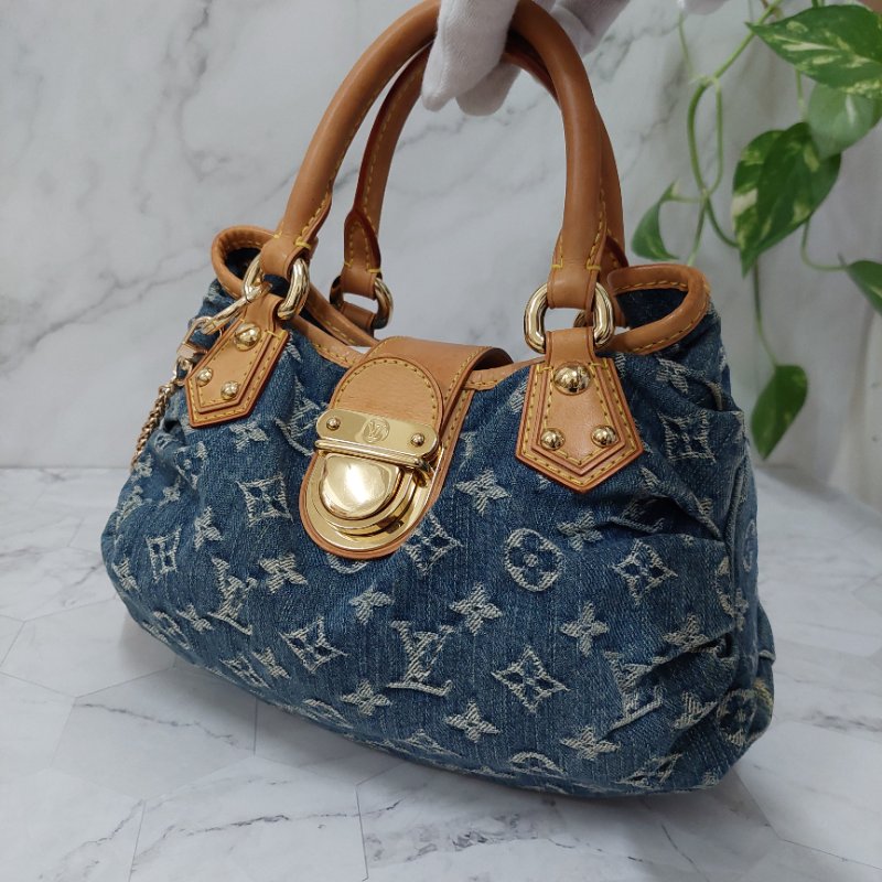 LV M95020  牛仔包🌈現貨實拍🌈 單寧牛仔布手提元寶包~二手-16