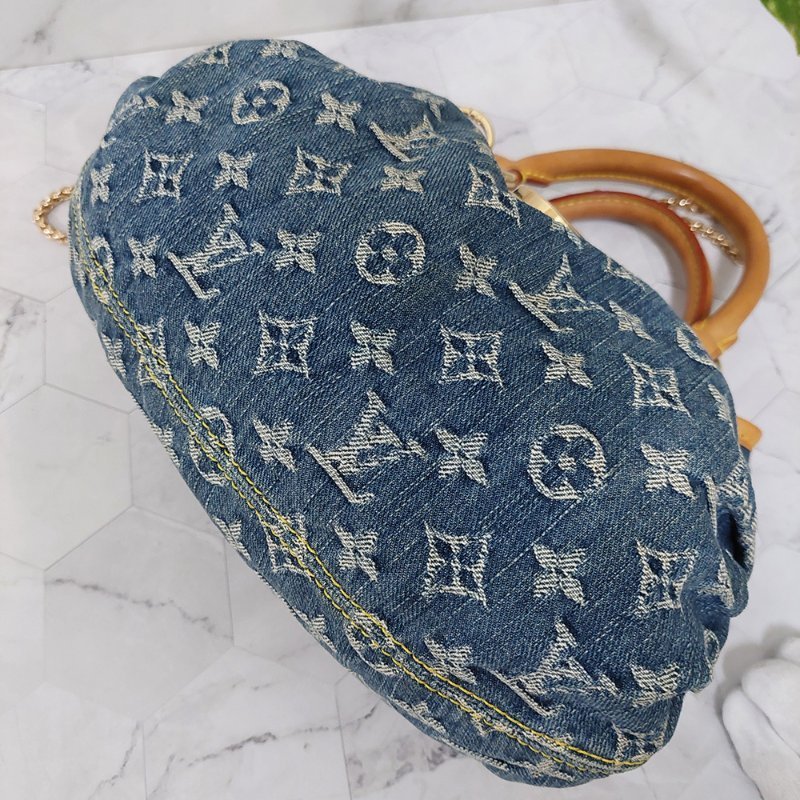 LV M95020  牛仔包🌈現貨實拍🌈 單寧牛仔布手提元寶包~二手-19