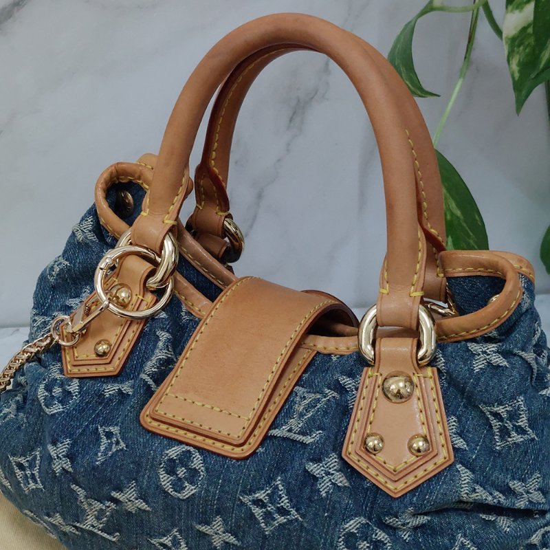 LV M95020  牛仔包🌈現貨實拍🌈 單寧牛仔布手提元寶包~二手-21